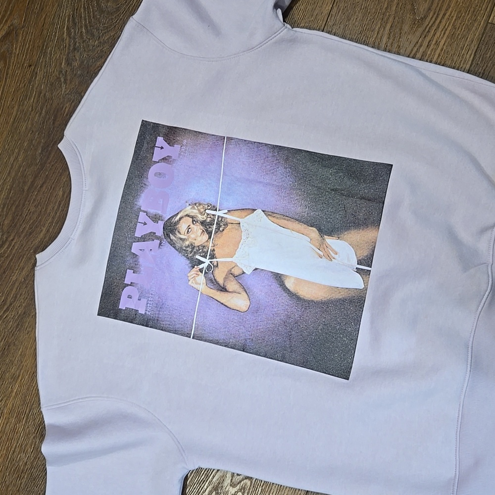 PLAYBOY MISSGUIDED GRAPHIC SWEATSHIRT SIZE 10..    #7508